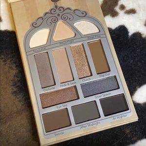 Pretty Vulgar Nightingale palette